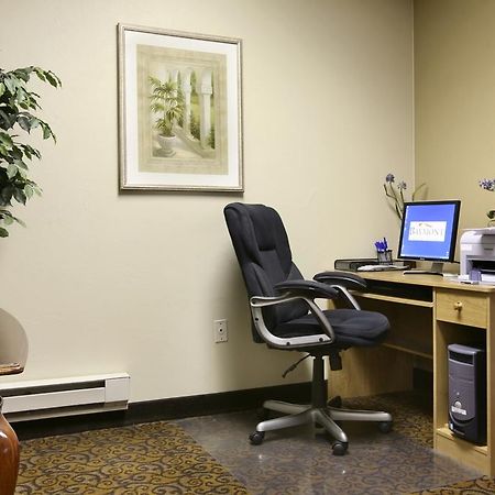 Baymont By Wyndham Boston Heights/Hudson Hotel Facilities photo